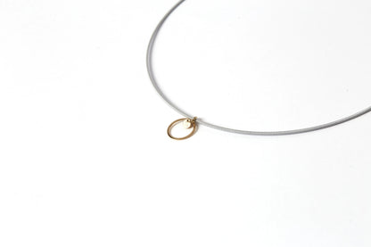 Collana in acciaio con cerchio
